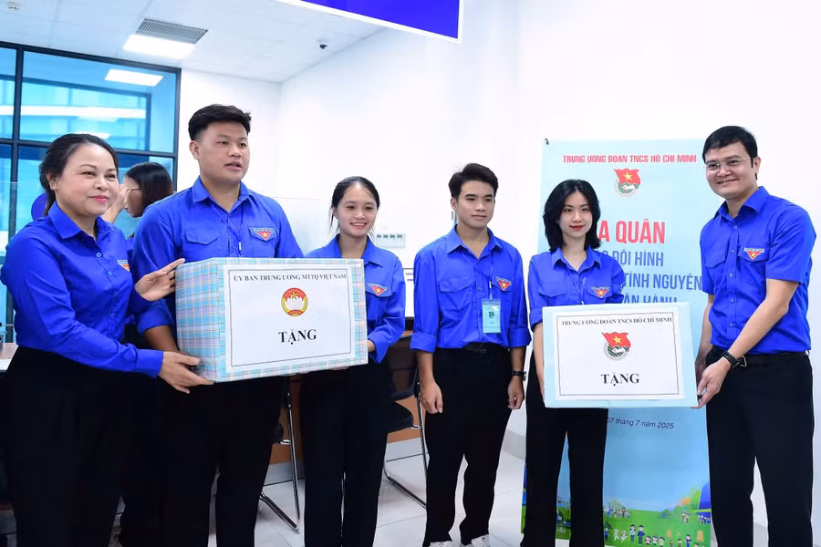 c3553a919ae32cbd75f2.jpg