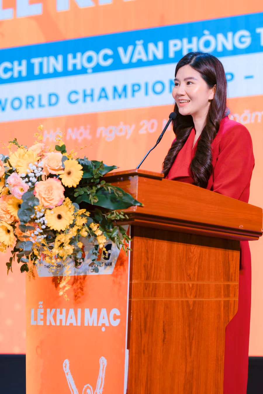 ba-doan-nguyen-van-khanh-giam-doc-dieu-hanh-to-chuc-giao-duc-iig-viet-nam.jpg