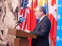 Ngoại trưởng Iran Abbas Araghchi phát biểu tại trụ sở LHQ ở New York, ngày 25/9/2026.