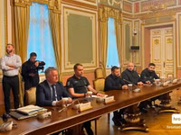 Hai vòng đàm phán giữa Tổng thống Ukraine và các đặc phái viên Mỹ vừa kết thúc.