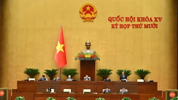 Quốc hội khóa XV họp vào chiều 2/12. Ảnh: Cổng TTĐT Quốc hội. 