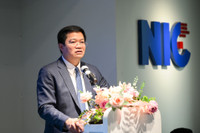 nic-9916.jpg