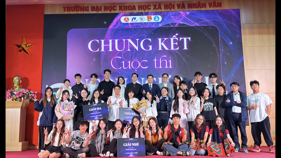 Vòng chung kết Cuộc thi “Ngôn ngữ và AI”.