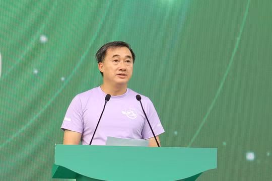 Thứ trưởng Bộ Y tế Trần Văn Thuấn. 