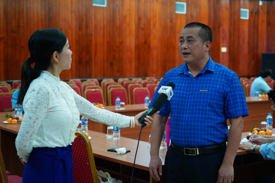 Nhà văn, nhà nghiên cứu Nguyễn Xuân Tuấn chia sẻ về dự án sách. qkt03293.jpg