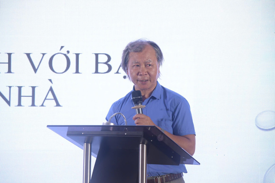 vu-dinh-anh.jpg