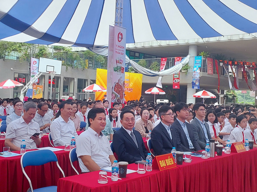 Đại biểu tham dự sự kiện. z6992621959393-f0cb9ddd57caab05aa8e13fc4b694259.jpg
