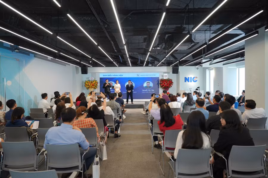 Toàn cảnh sự kiện.