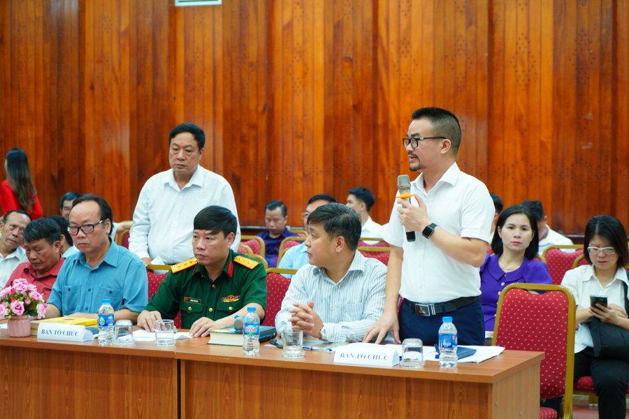 Tham dự Hội thảo có các nhà nghiên cứu, nhà khoa học, nhà văn và các chuyên gia trong lĩnh vực văn hóa giáo dục, khoa học xã hội và nhiều lĩnh vực khác. qkt03352.jpg