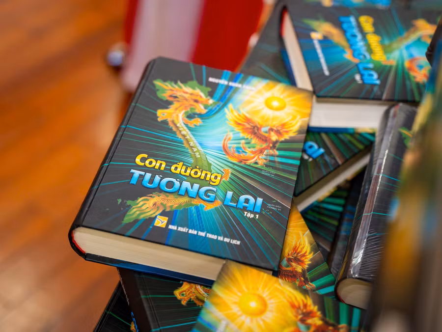 Cuốn “Con đường tương lai” tập I, của tác giả Nguyễn Xuân Tuấn do NXB Thể thao và Du lịch phát hành Quý II/2025.