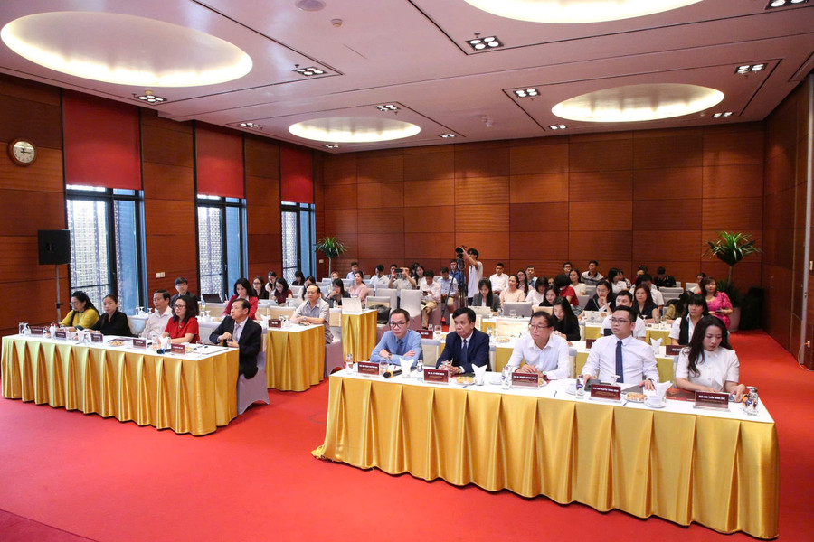 Sự kiện thu hút sự tham dự của đại diện các cơ quan quản lý Nhà nước, các chuyên gia, nhà khoa học, lãnh đạo doanh nghiệp cùng đông đảo cơ quan báo chí. z6953871893301-4c0a9140db2efcc2f1e150d4b5dec670.jpg