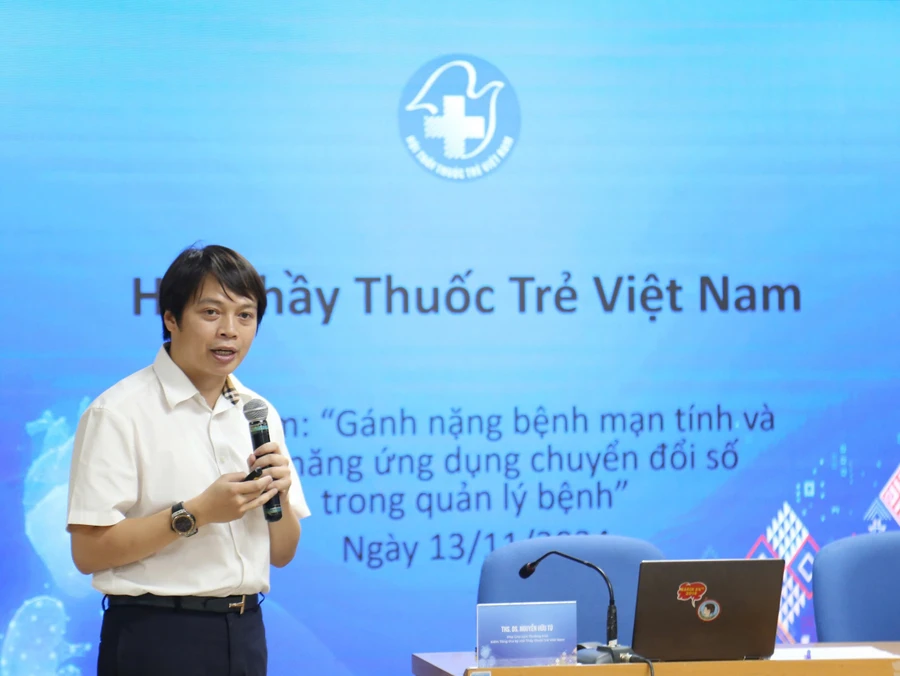 Phó Chủ tịch, Tổng Thư ký Hội Thầy thuốc trẻ Việt Nam Nguyễn Hữu Tú.