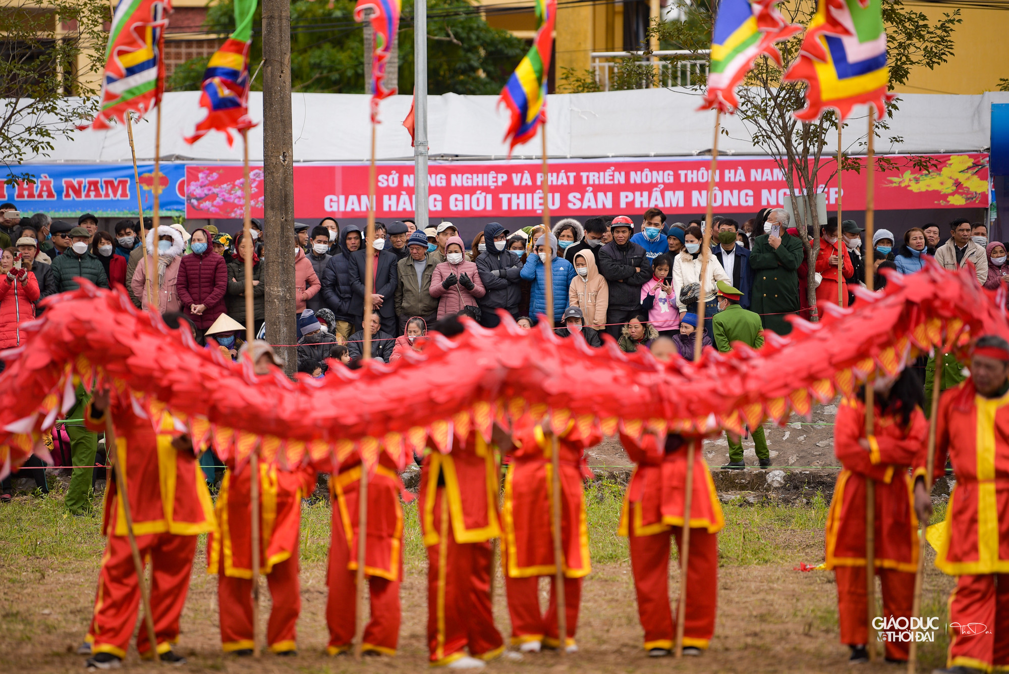 Lễ hội thu hút hàng ngàn người dân địa phương và du khách thập phương. Lễ hội thu hút hàng ngàn người dân địa phương và du khách thập phương.