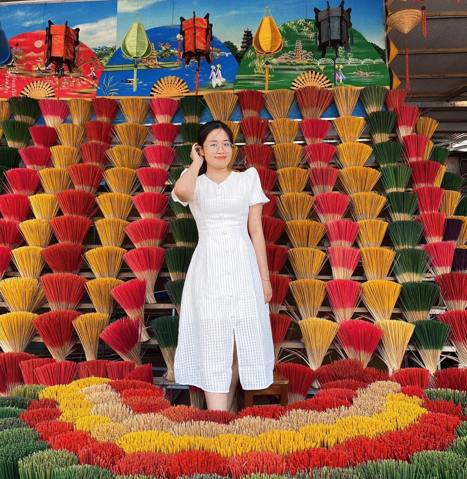 Khuôn mặt cô Thảo luôn nở nụ cười tươi trẻ.