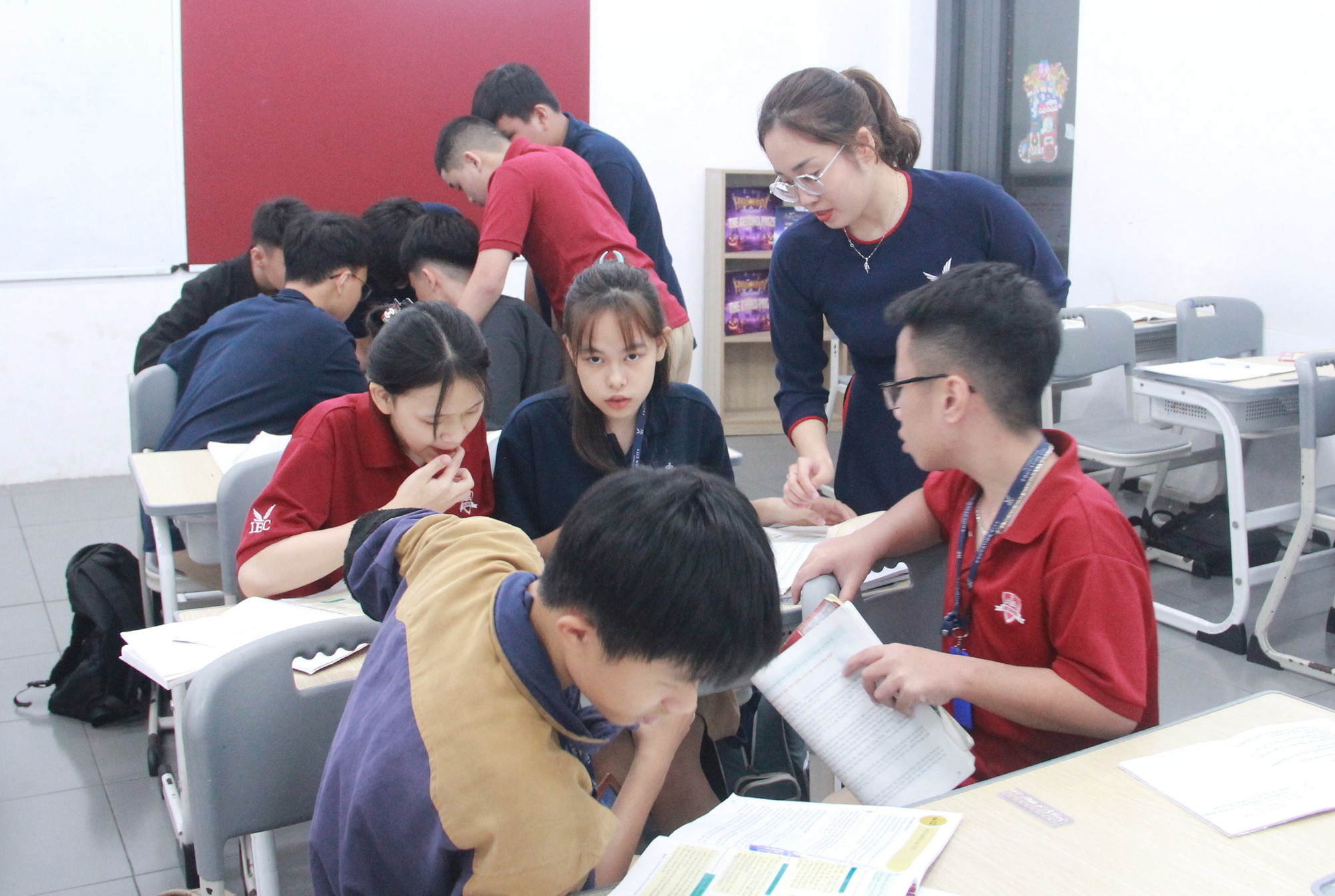 Tiết học Lịch sử cũng là môn học được học sinh mong đợi. Ảnh: Vũ Long