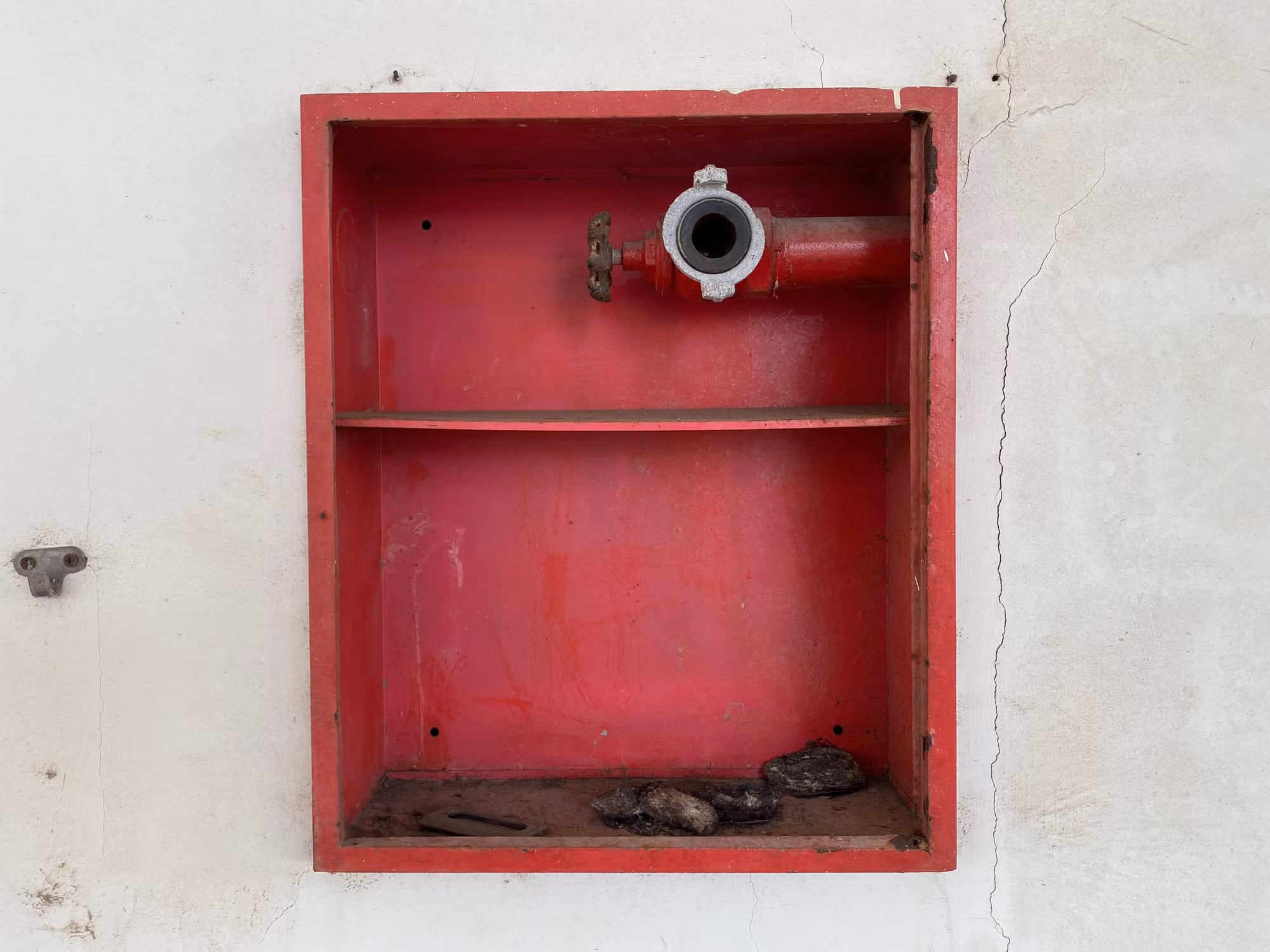 Đến tháng 9/2021, Bộ Xây dựng có công văn gửi Thủ tướng với nội dung đề nghị thu hồi vốn trái phiếu Chính phủ đã đầu tư 2 khu ký túc xá nói trên.