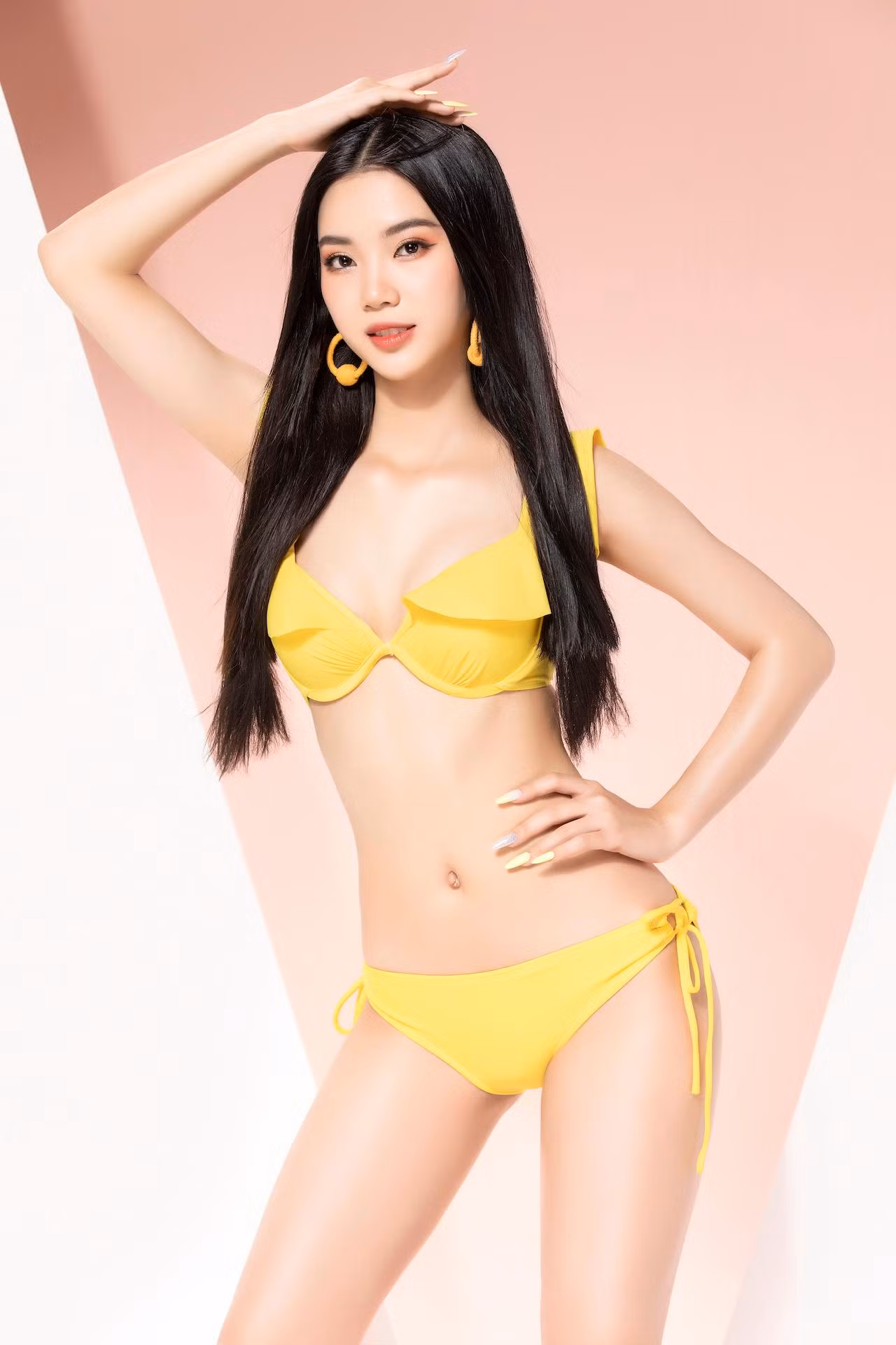 Hoàng Hương Giang