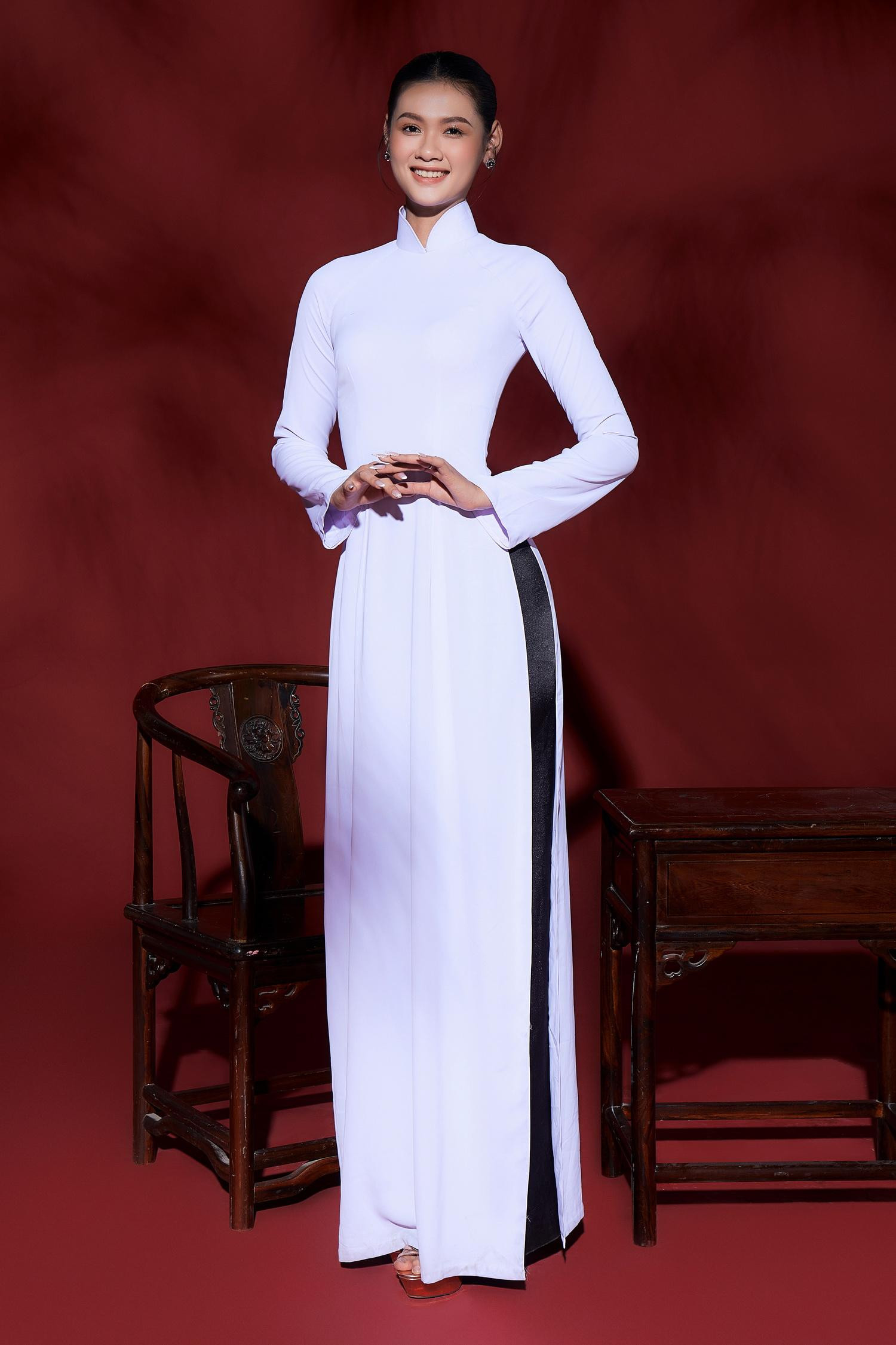 Lê Thị Hồng Điễm.