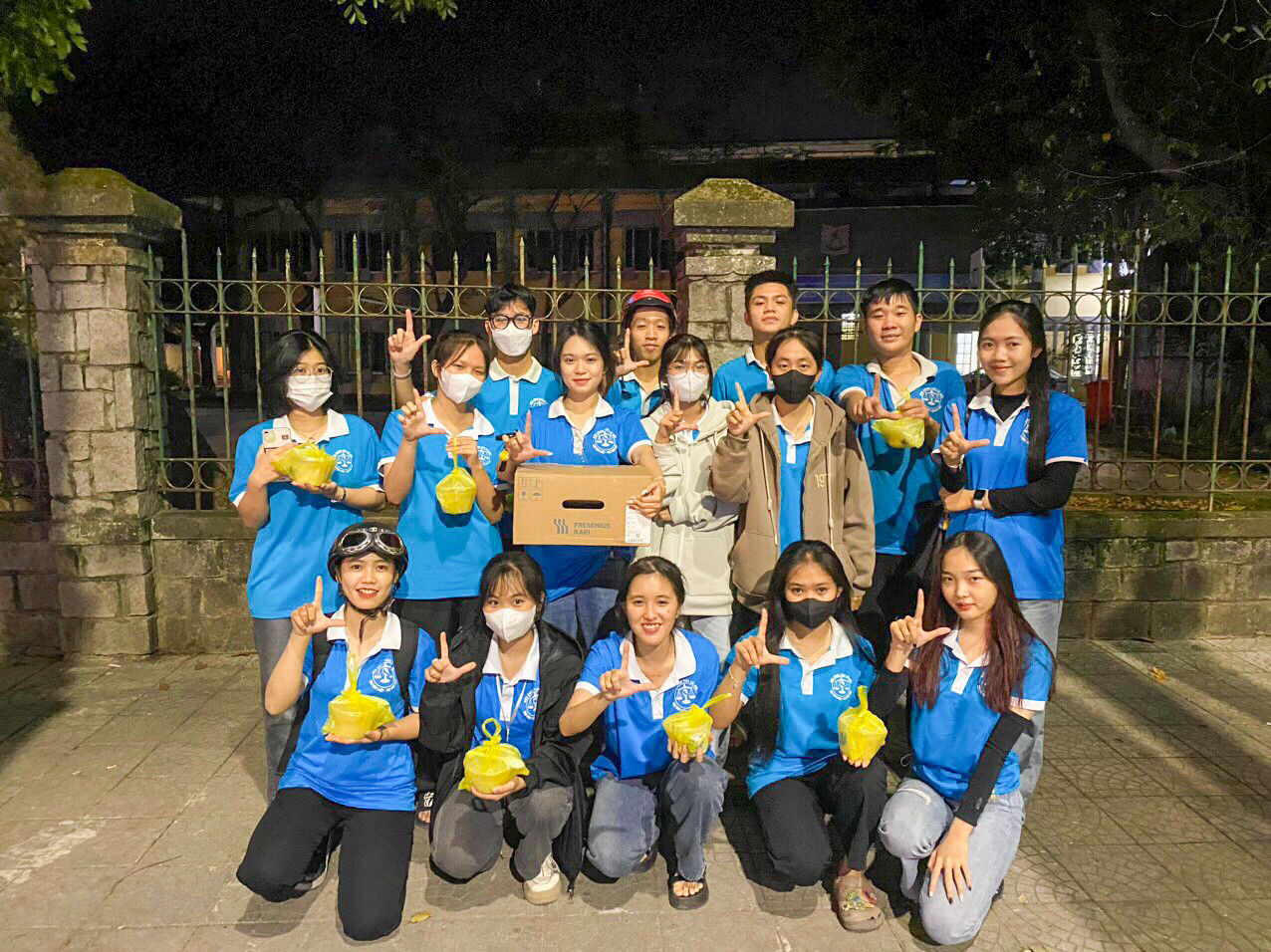 Đây sẽ là một món quà nhỏ đem đến một đêm ấm cúng và yêu thương cho những cuộc đời còn đang bận mưu sinh trong dòng người tấp nập.