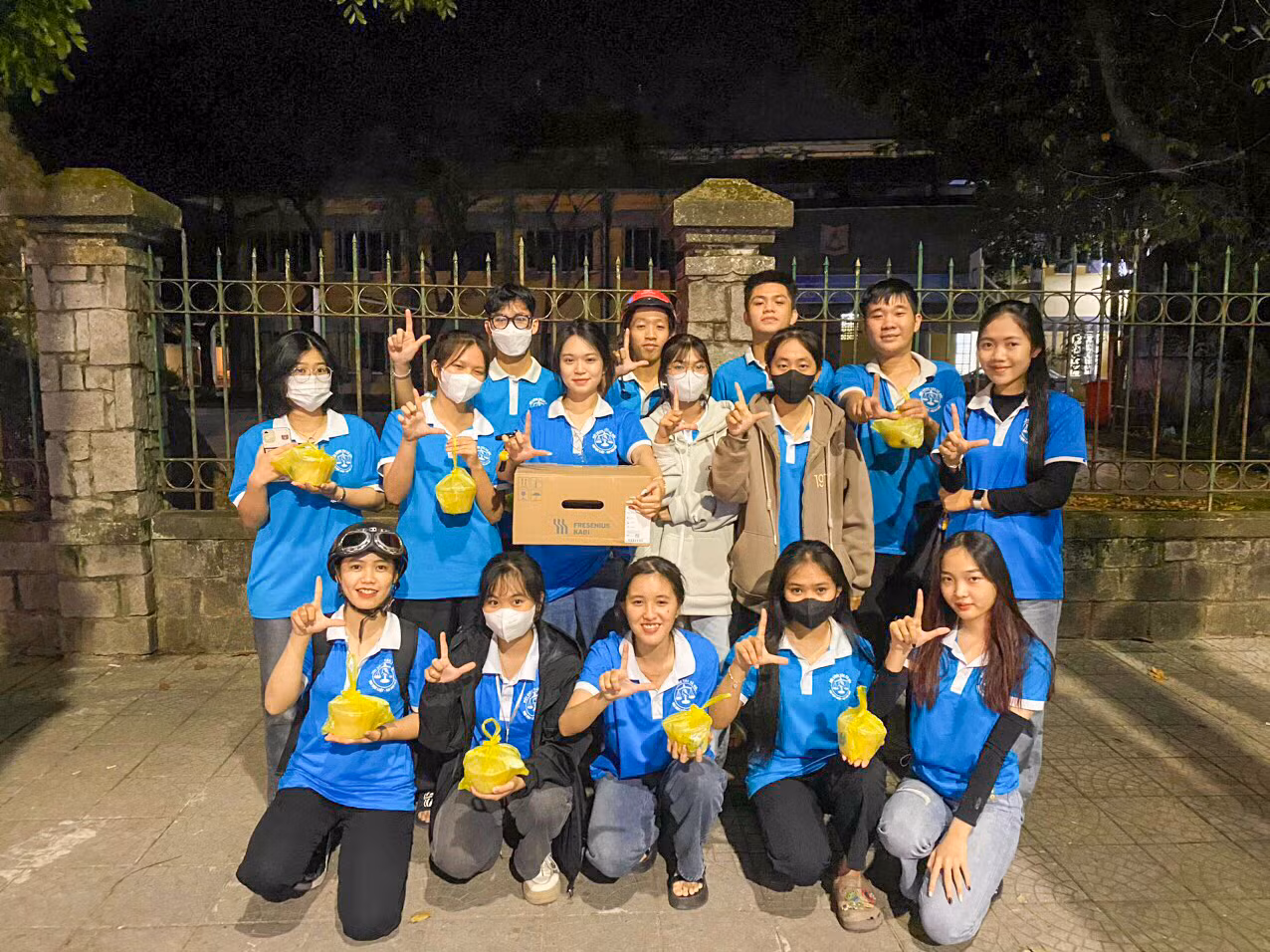 Đây sẽ là một món quà nhỏ đem đến một đêm ấm cúng và yêu thương cho những cuộc đời còn đang bận mưu sinh trong dòng người tấp nập.