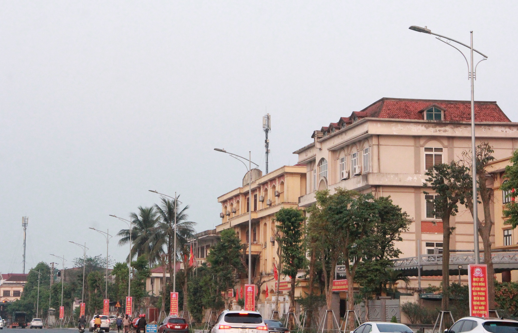 Sau khi ngầm hóa hạ tầng không còn cảnh cột điện lộn xộn, dây treo chằng chịt.