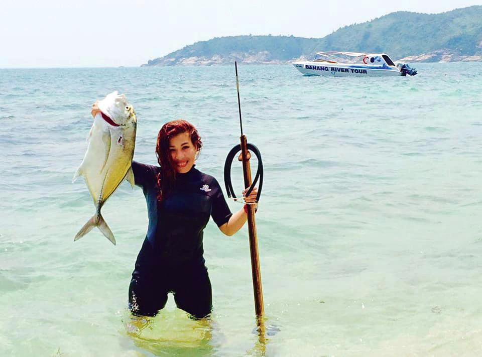 Săn cá khế gần Mũi Nghê. Săn cá khế gần Mũi Nghê.