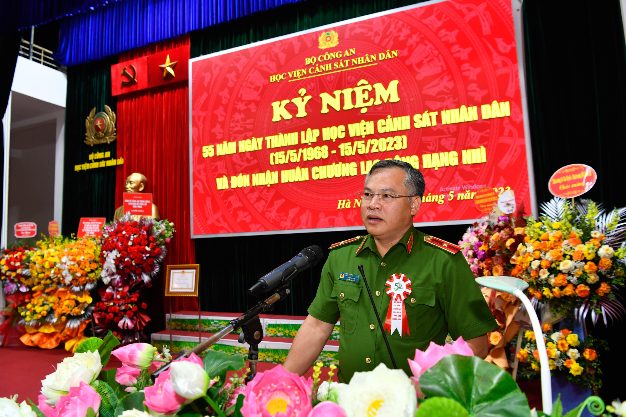Thiếu tướng Nguyễn Văn Long phát biểu tại lễ kỷ niệm. Thiếu tướng Nguyễn Văn Long phát biểu tại lễ kỷ niệm.