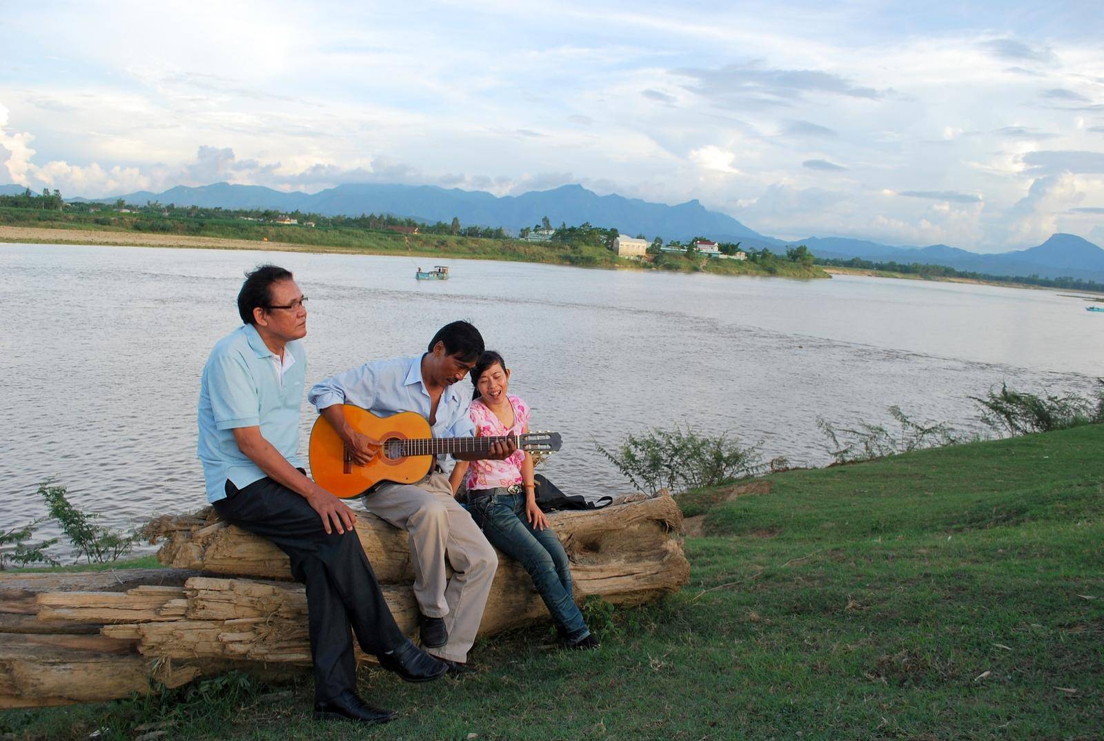 Thu Bồn: Dòng sông “thi ca” (Điện Hồng, Điện Bàn).