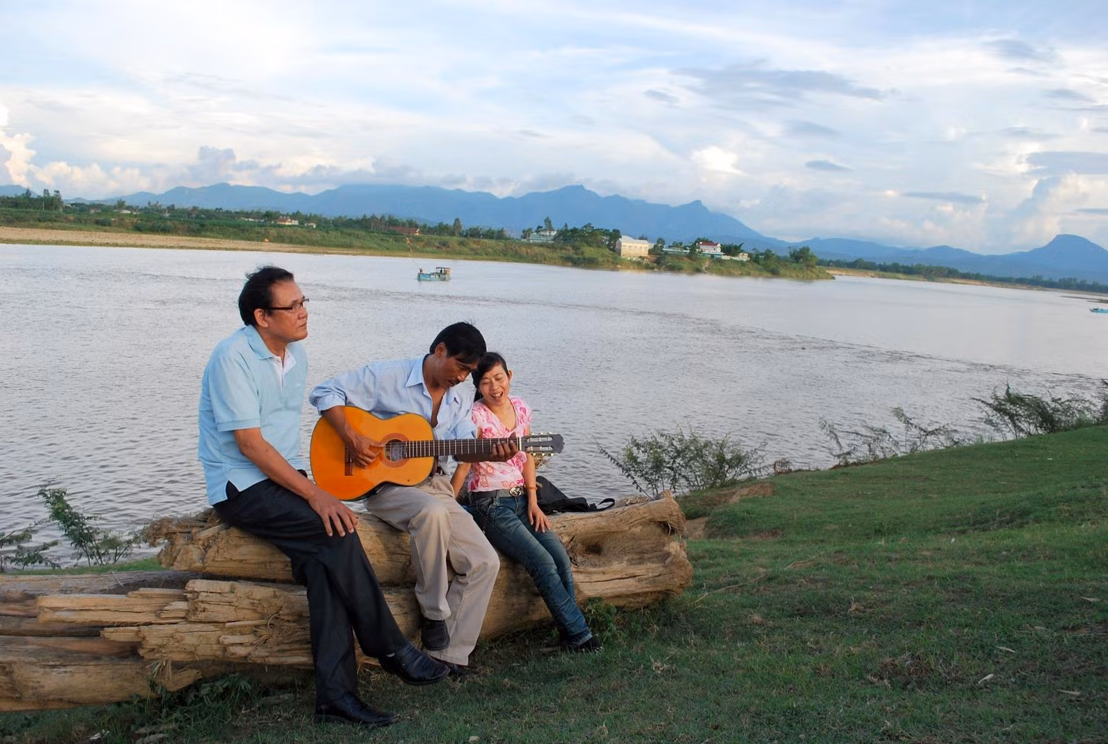 Thu Bồn: Dòng sông “thi ca” (Điện Hồng, Điện Bàn).