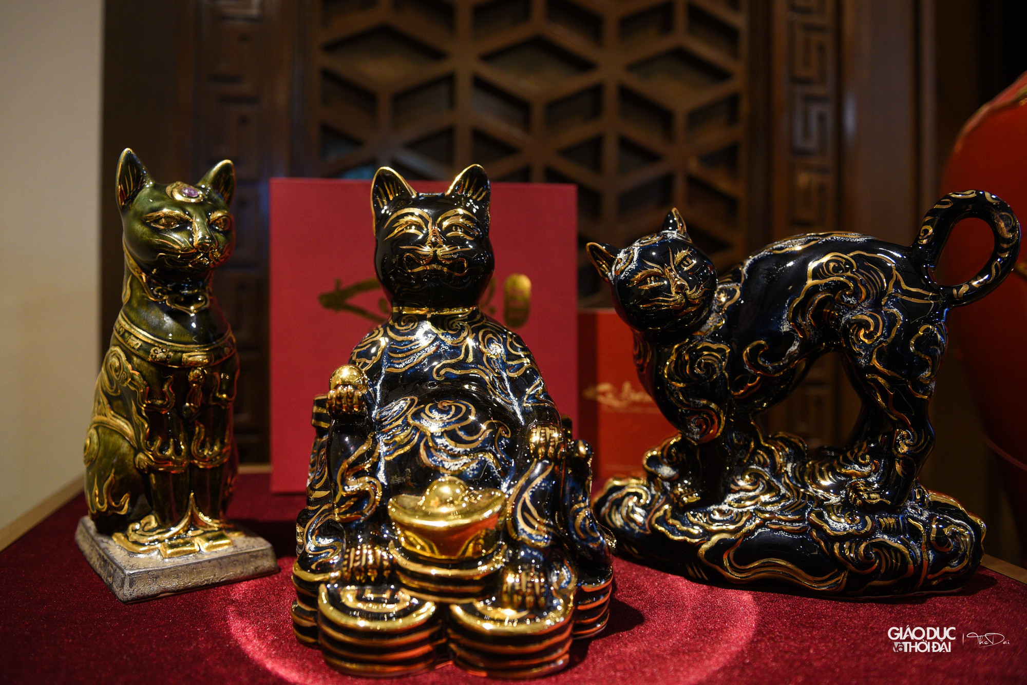 Trải qua quá trình nghiên cứu tâm lý, xu hướng khách hàng, thiết kế mẫu, chế tác sản phẩm thử và đi vào sản xuất theo các công đoạn khắt khe nhất dưới sự giám sát của hội đồng chuyên gia bộ sản phẩm đã ra mắt thị trường.