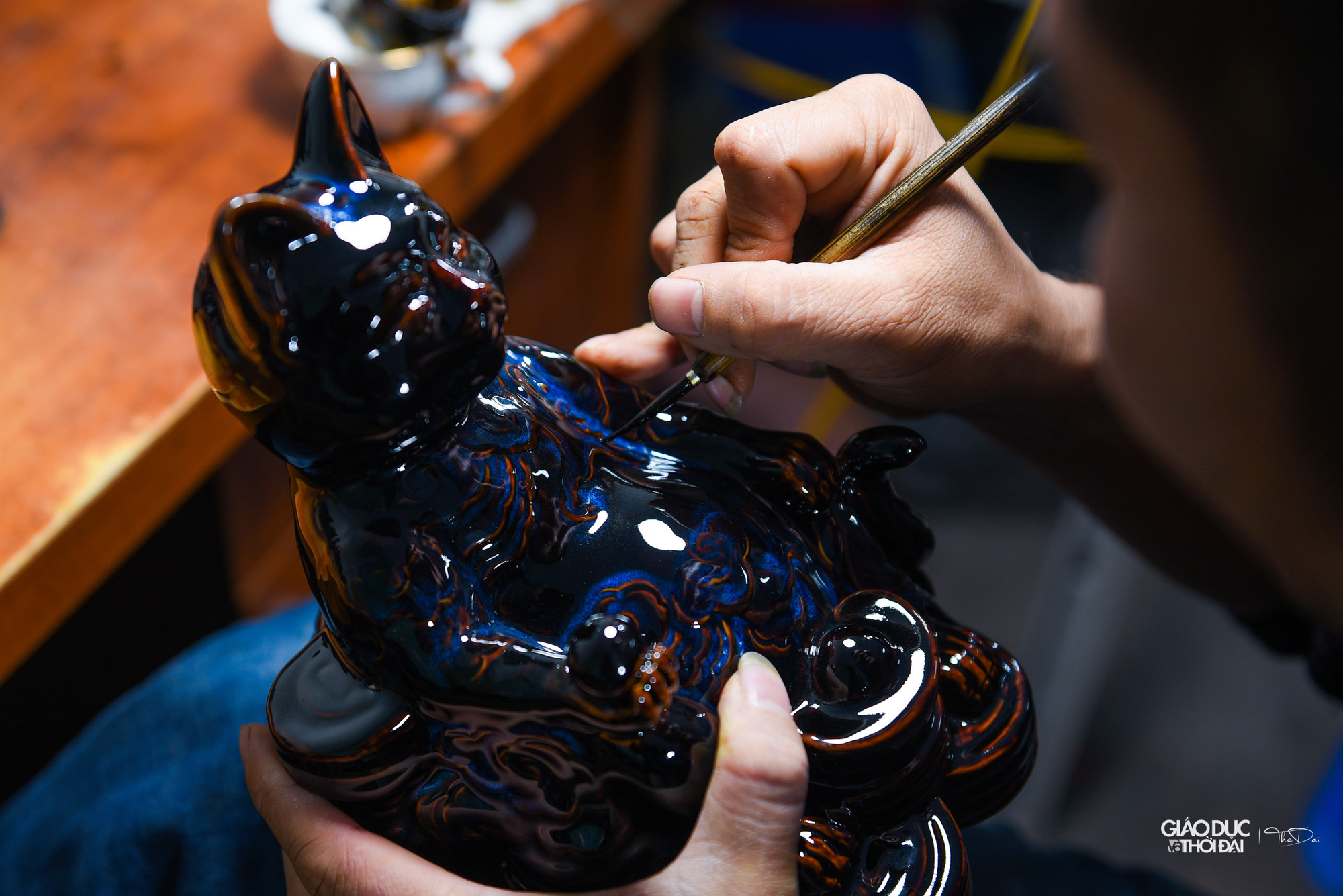 Đây là công đoạn quyết định màu sắc cuối cùng của sản phẩm.