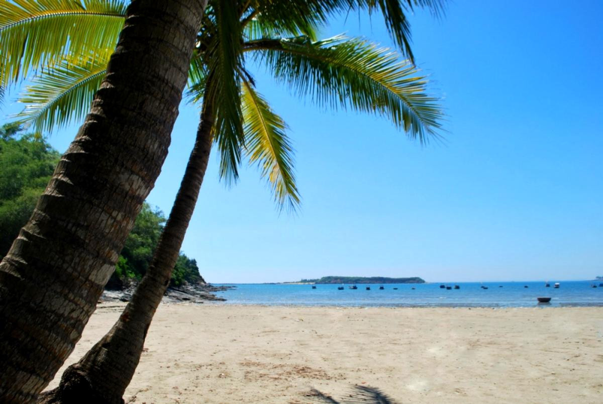 Bình yên xã đảo.