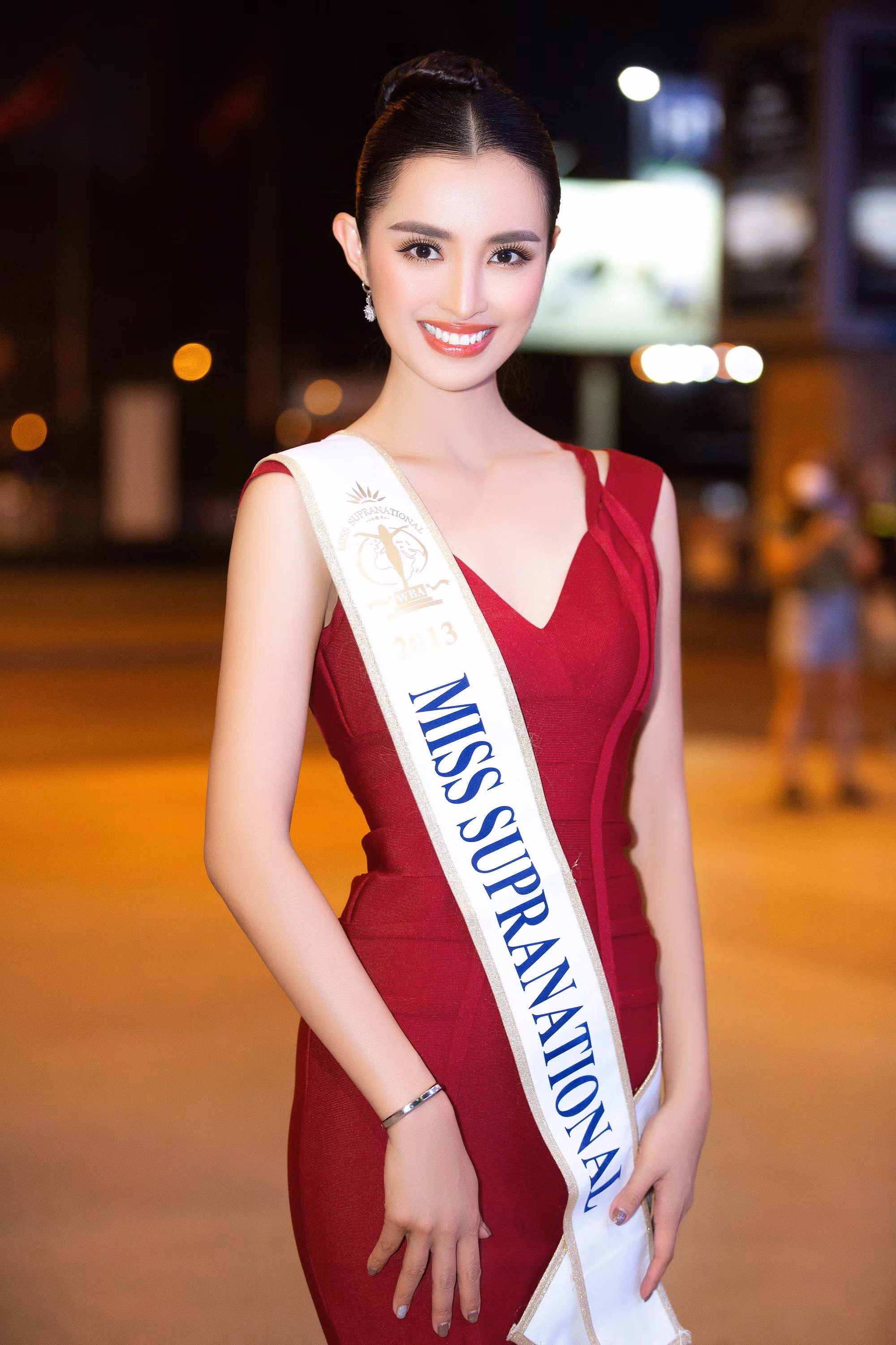 Chia sẻ cảm xúc trước khi đồng hành cùng thí sinh tại vòng chung kết và đăng quang, Hoa hậu siêu quốc gia 2013 nói: “Tôi cũng rất vui và hồi hộp chờ đợi Vòng chung kết Hoa hậu Biển đảo Việt Nam 2013 được tổ chức tại Khu du lịch Quốc tế Tuần Châu. Hồi đầu tháng 10, khi chứng kiến công tác chuẩn bị của vòng bán kết, tôi đã rất ngạc nhiên vì sân khấu quá hoành tráng và quy mô. Tôi tin rằng Miss Sea Island Vietnam 2022 sẽ rất thành công”.