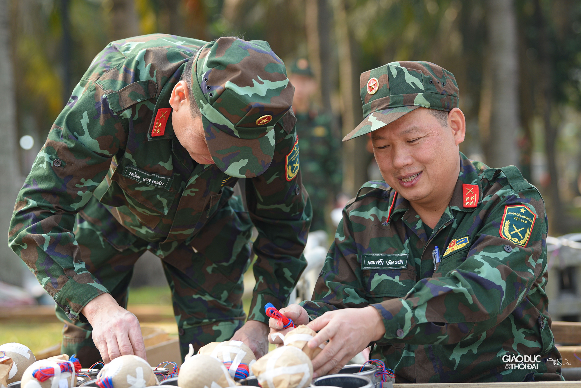 Đến thời điểm này kịch bản bắn pháo hoa đã hoàn tất.
