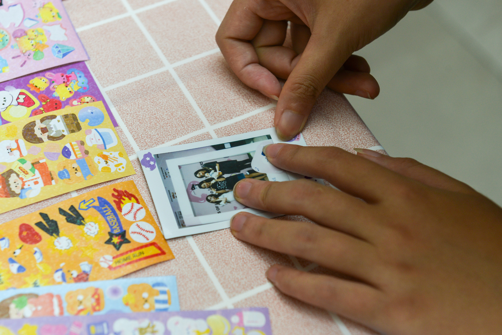 Dự án với mong muốn truyền tải nhận thức về giá trị quý báu của gia đình và lan tỏa tình cảm đó đến những hoàn cảnh kém may mắn. Dự án với mong muốn truyền tải nhận thức về giá trị quý báu của gia đình và lan tỏa tình cảm đó đến những hoàn cảnh kém may mắn.