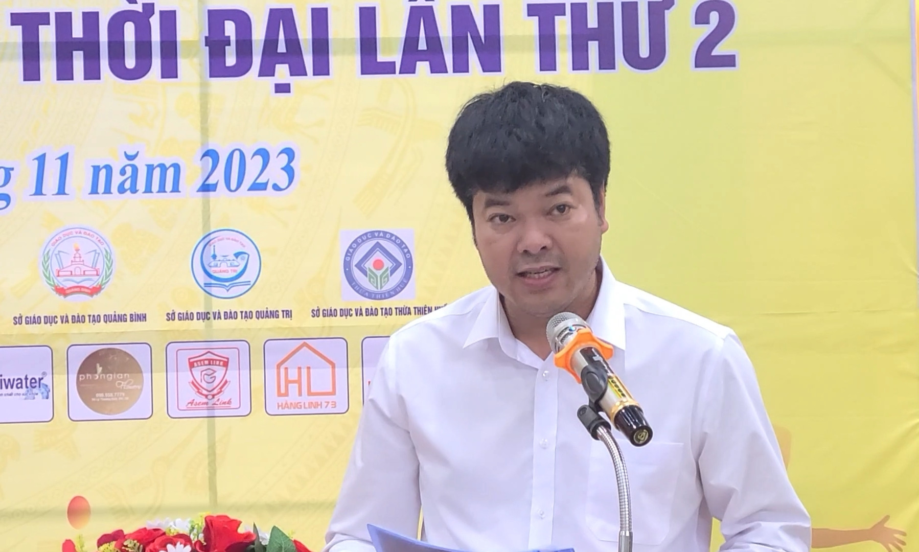 Nhà báo Nguyễn Văn Dũng, Trưởng Văn phòng đại diện Báo GD&TĐ khu vực miền Trung - Tây Nguyên, Trưởng ban Tổ chức giải phát biểu khai mạc. Nhà báo Nguyễn Văn Dũng, Trưởng Văn phòng đại diện Báo GD&TĐ khu vực miền Trung - Tây Nguyên, Trưởng ban Tổ chức giải phát biểu khai mạc.