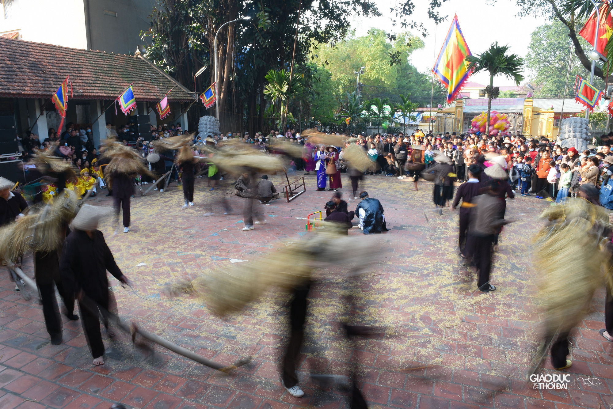 Lễ hội trâu rơm bò rạ là lễ hội đặc trưng của nền văn minh lúa nước khu vực đồng bằng sông Hồng.