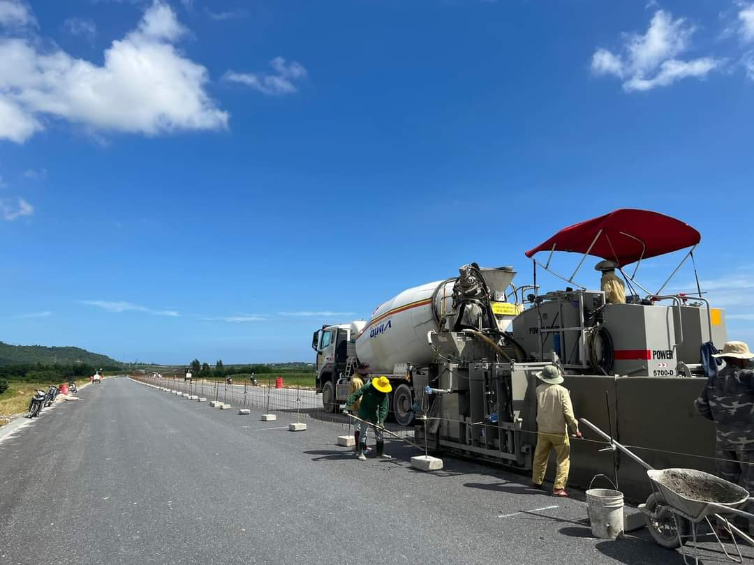 Quá trình thi công, đơn vị đầu tư đặc biệt chú trọng an toàn và đặt tiêu chuẩn chất lượng lên hàng đầu.