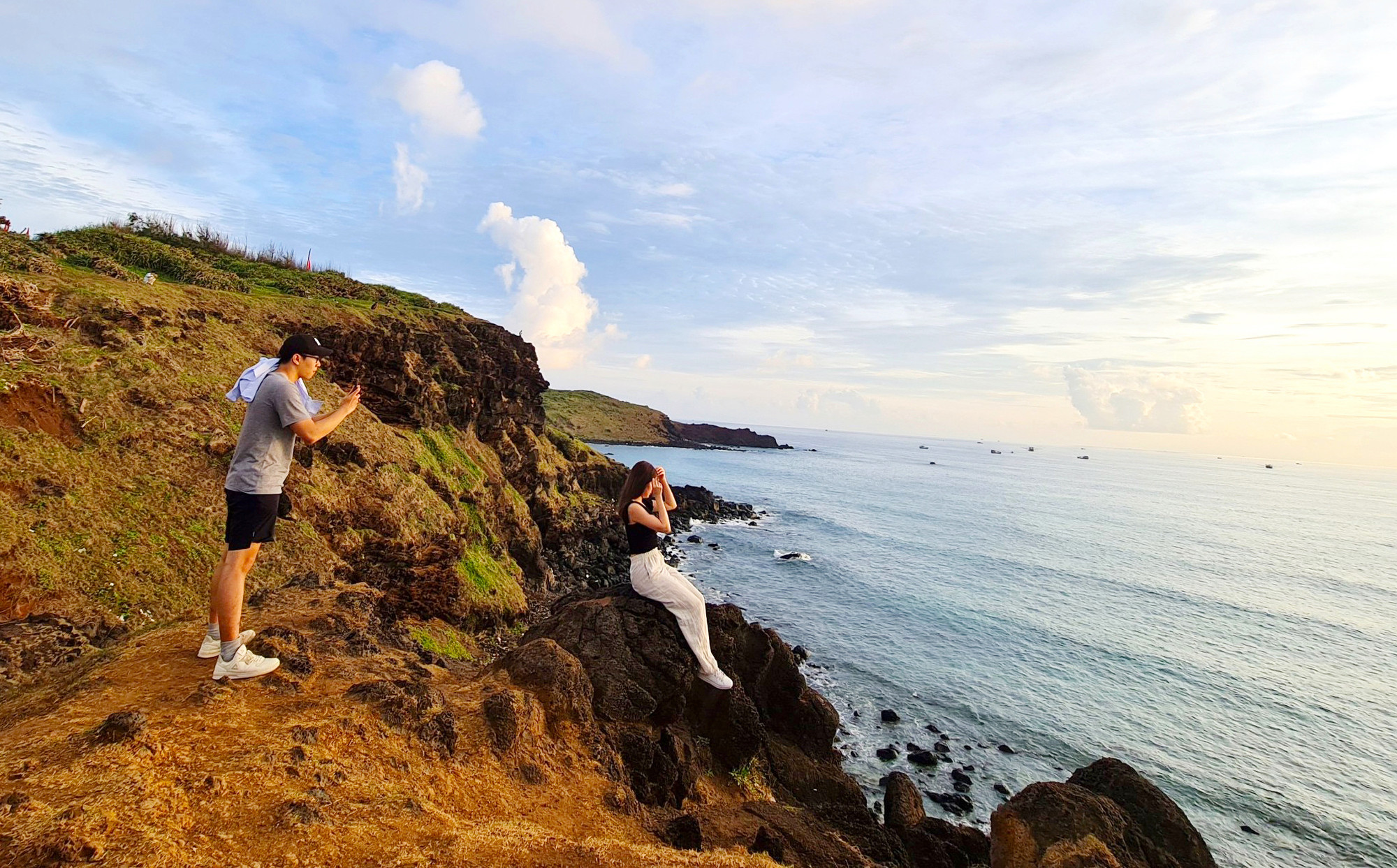 Có vô số góc chụp, chỉ cần bạn tạo dáng là có ngay ảnh đẹp mang phong cách, dấu ấn riêng cho mình. Có vô số góc chụp, chỉ cần bạn tạo dáng là có ngay ảnh đẹp mang phong cách, dấu ấn riêng cho mình.