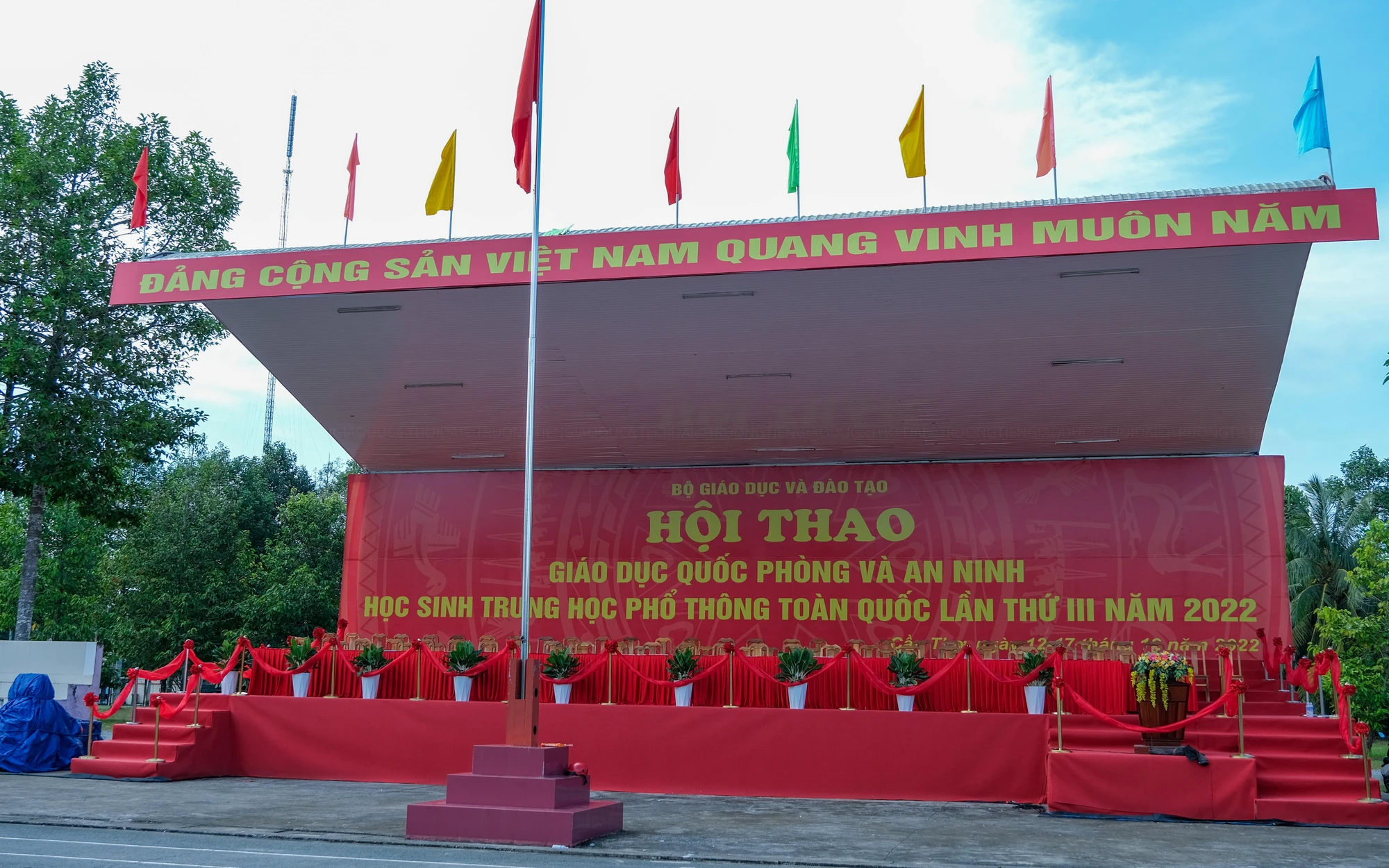 Hội thao Giáo dục QP&AN học sinh THPT toàn quốc lần thứ III năm 2022 được tổ chức tại TP Cần Thơ.