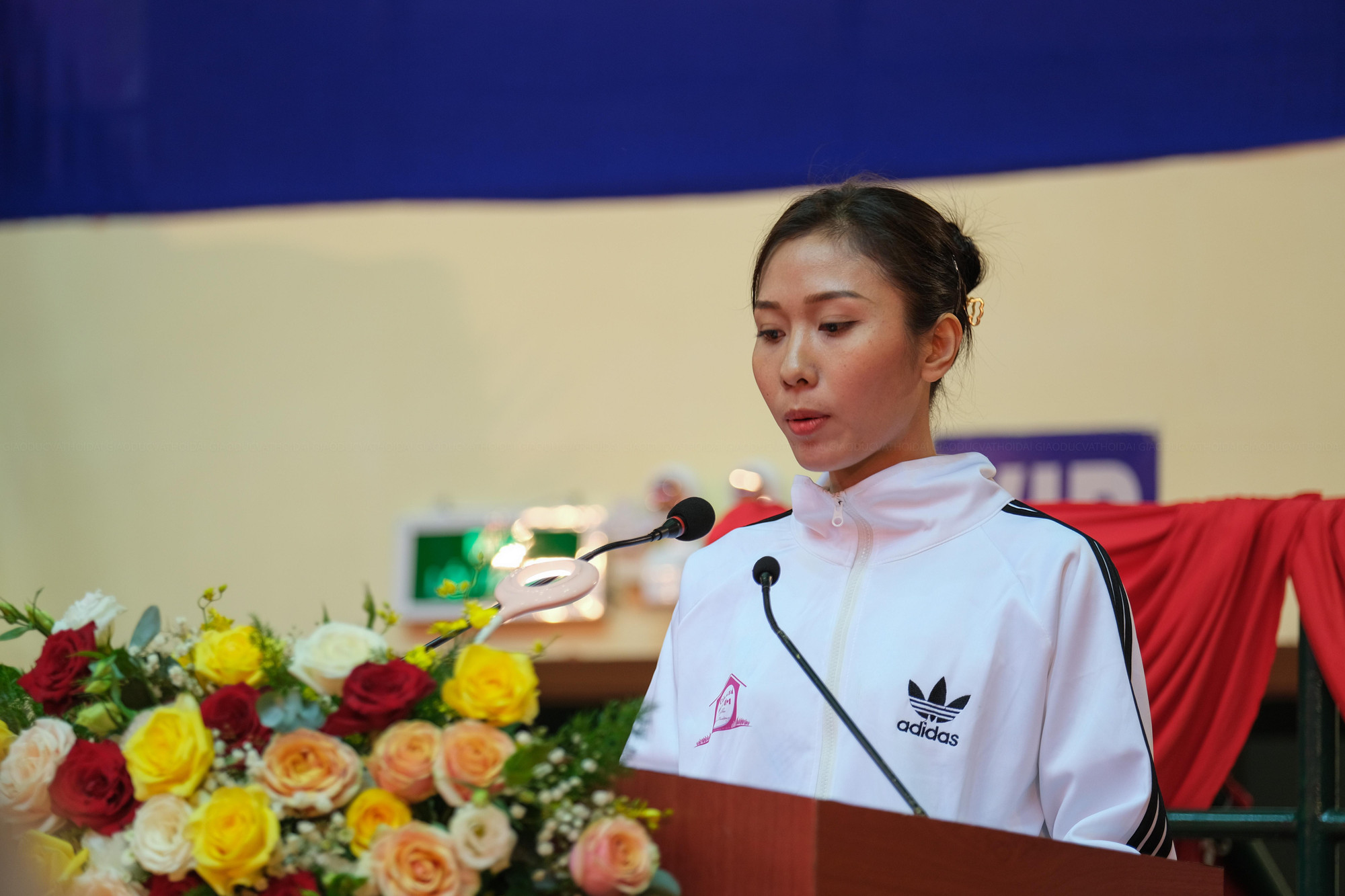 Vận động viên Bùi Thị Ngọc Hân thay mặt toàn thể VĐV phát biểu hạ quyết tâm.