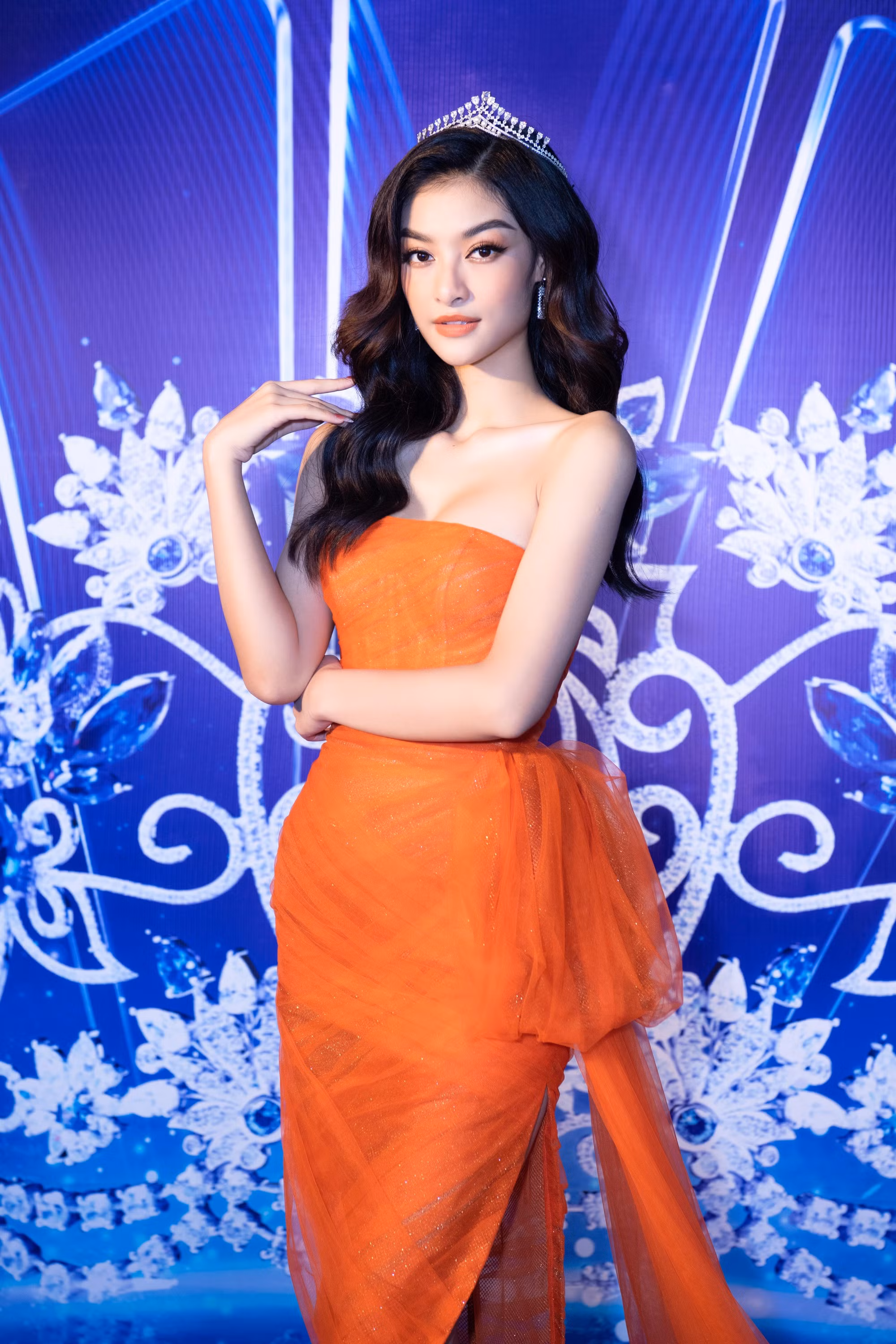 Á hậu Kiều Loan