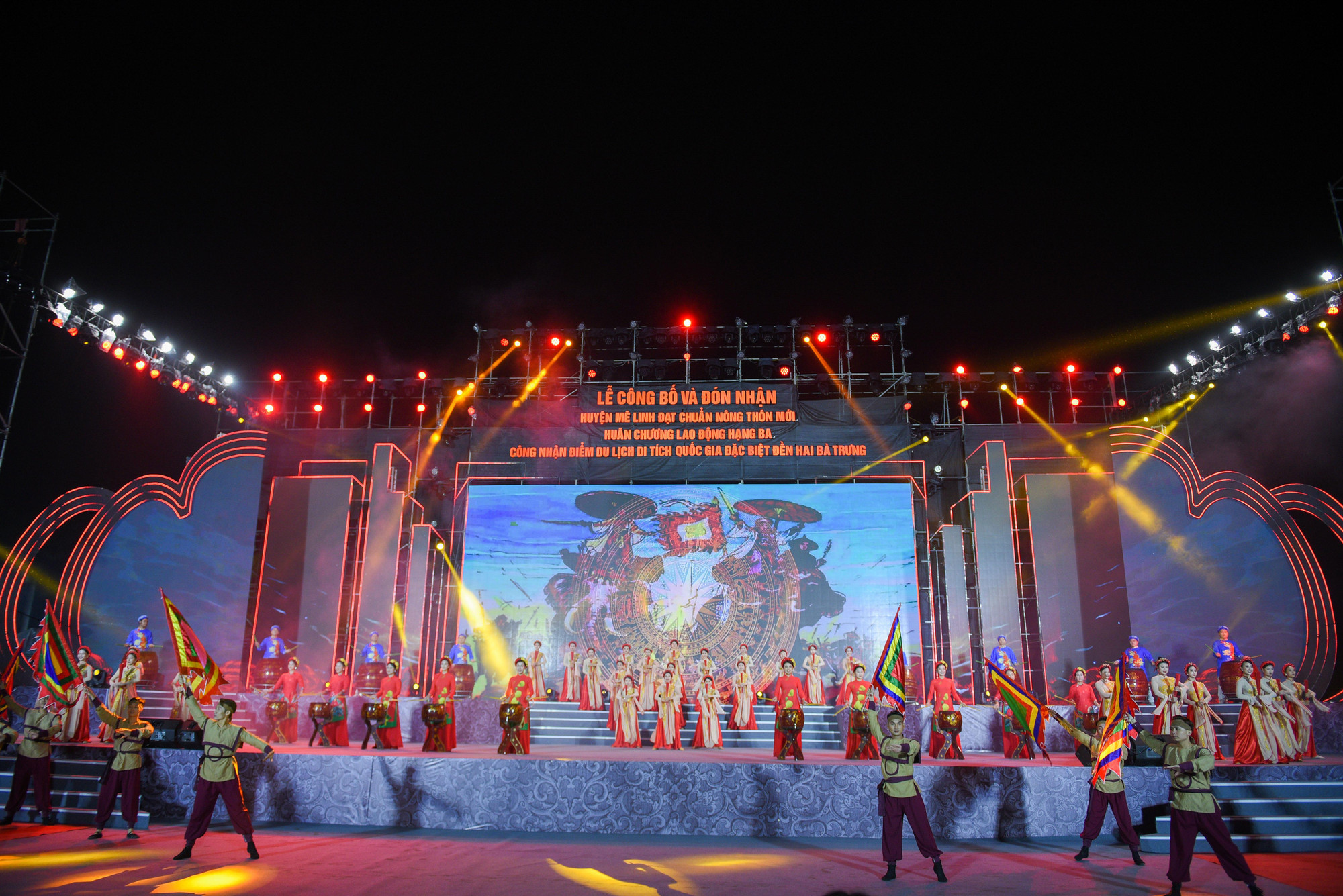 Tiết mục văn nghệ chào mừng buổi lễ.