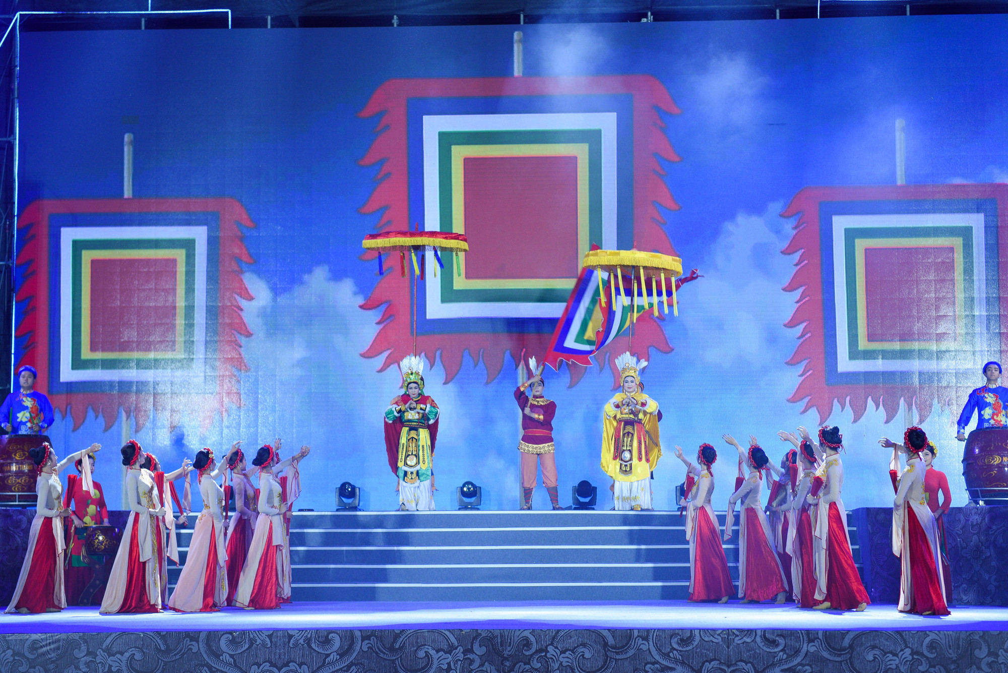 Tiết mục văn nghệ chào mừng buổi lễ.