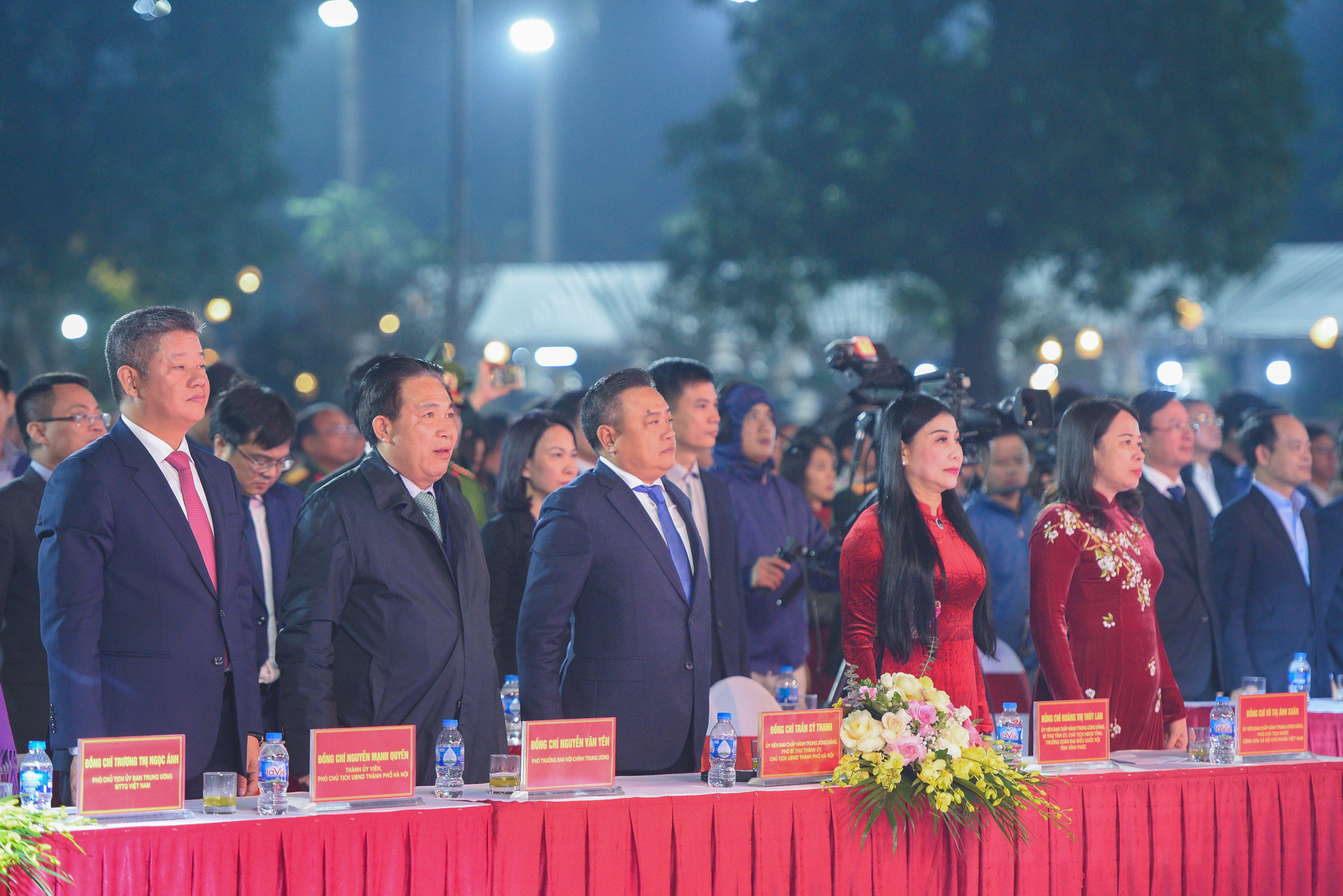 Đại biểu có mặt tại buổi lễ.