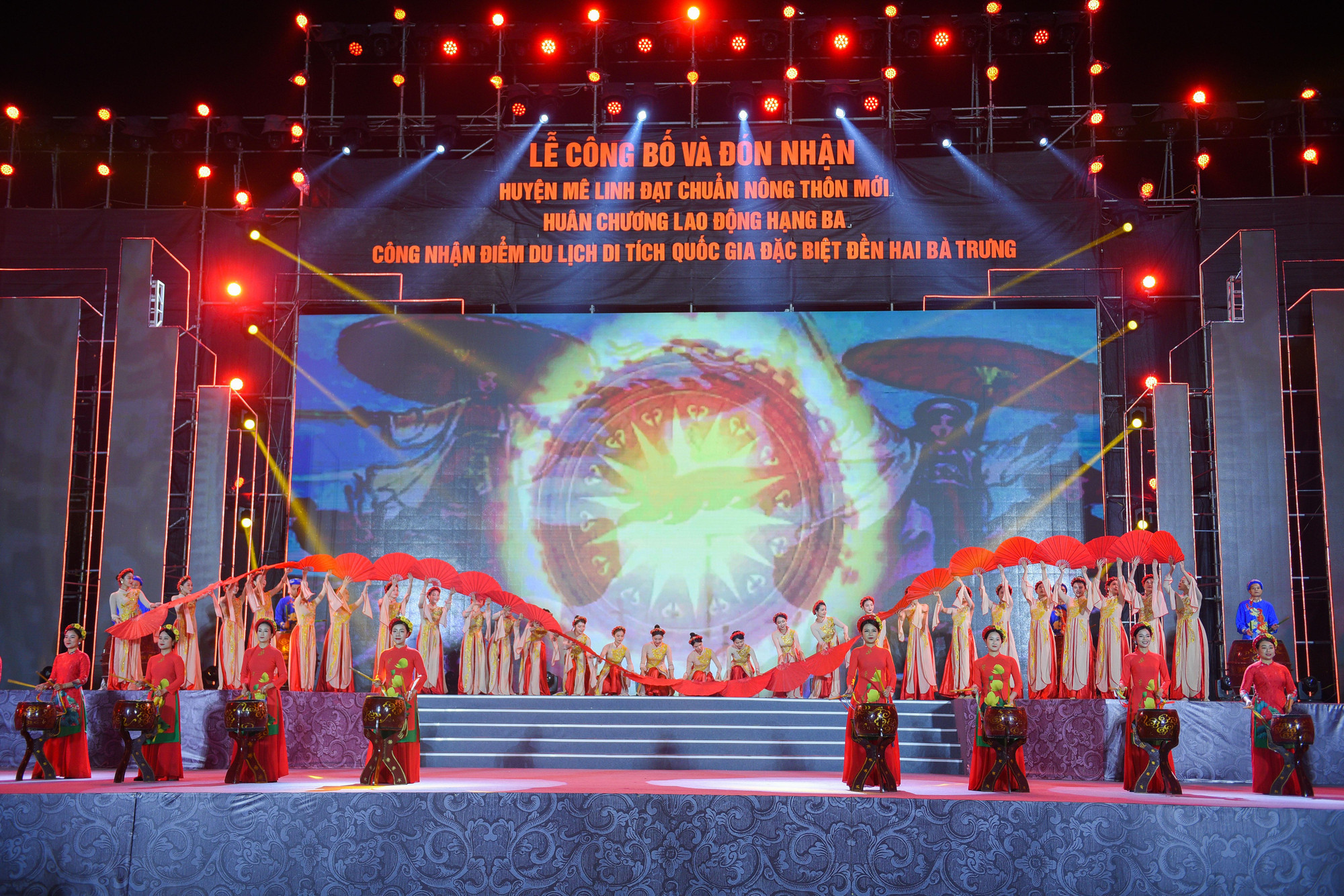 Tiết mục văn nghệ chào mừng buổi lễ.