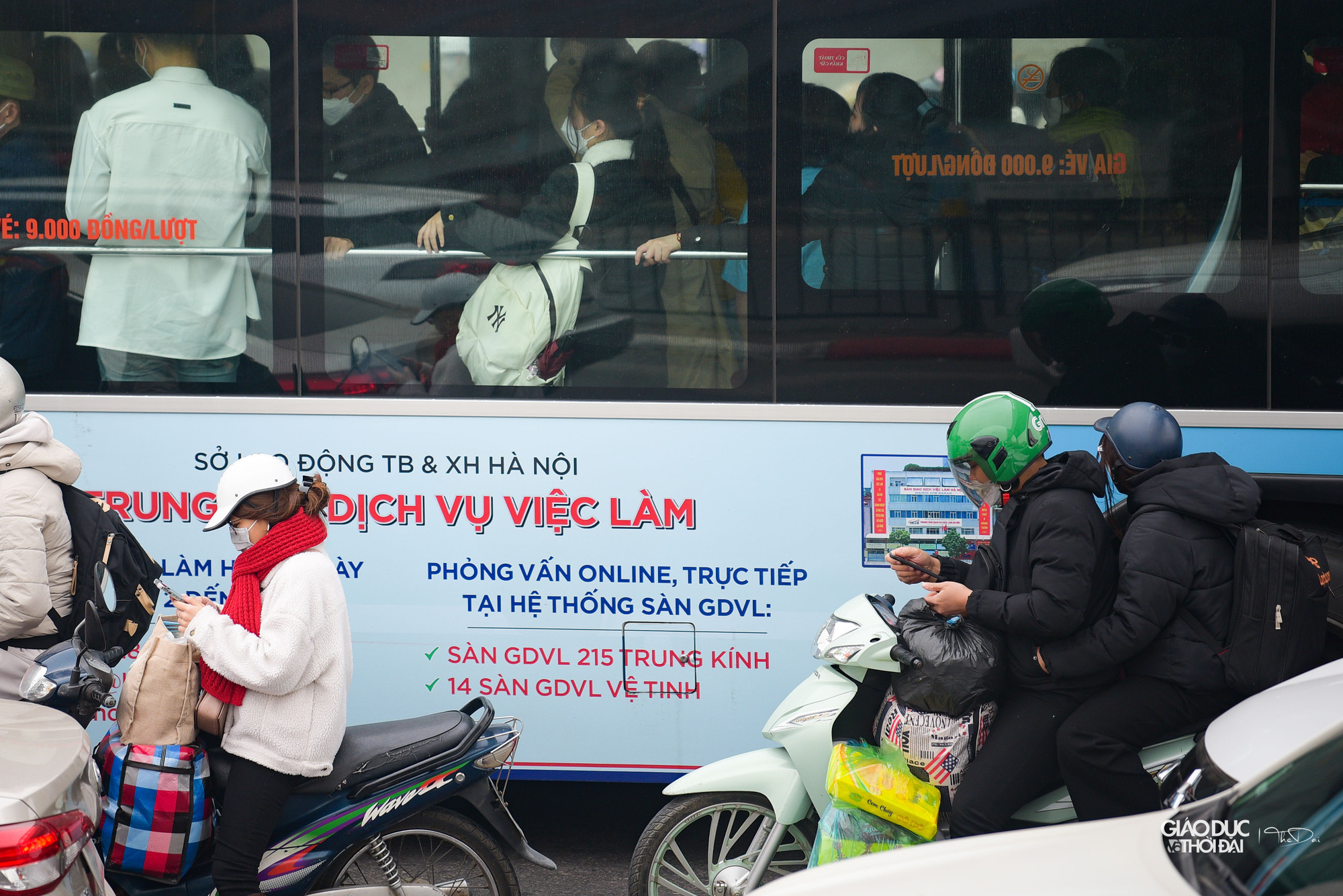 Lượng phương tiện gia tăng đáng kể theo hướng vào nội đô thành phố. Tuy nhiên giao thông chưa có tình trạng ùn tắc kéo dài.