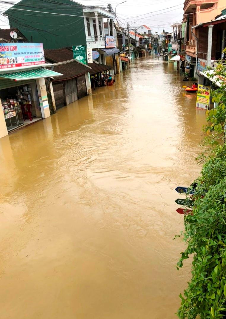 Phố cổ Bao Vinh nhìn từ trên xuống. Phố cổ Bao Vinh nhìn từ trên xuống.