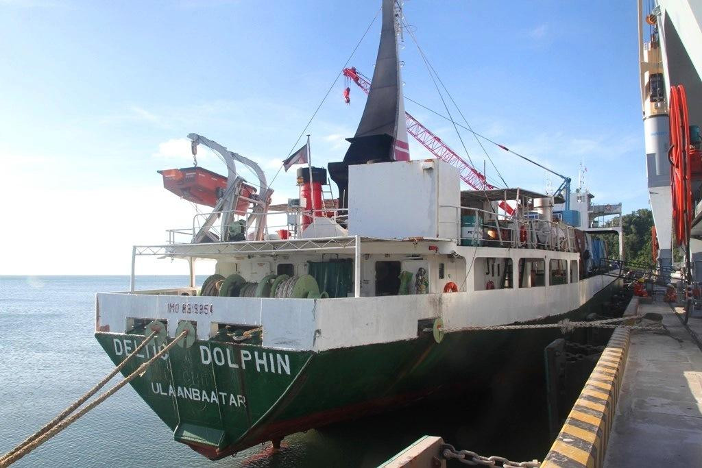 Khu vực neo đậu tàu tại cầu Cảng Chân Mây trong ngày 9/9 có thời tiết đẹp, thuận lợi.