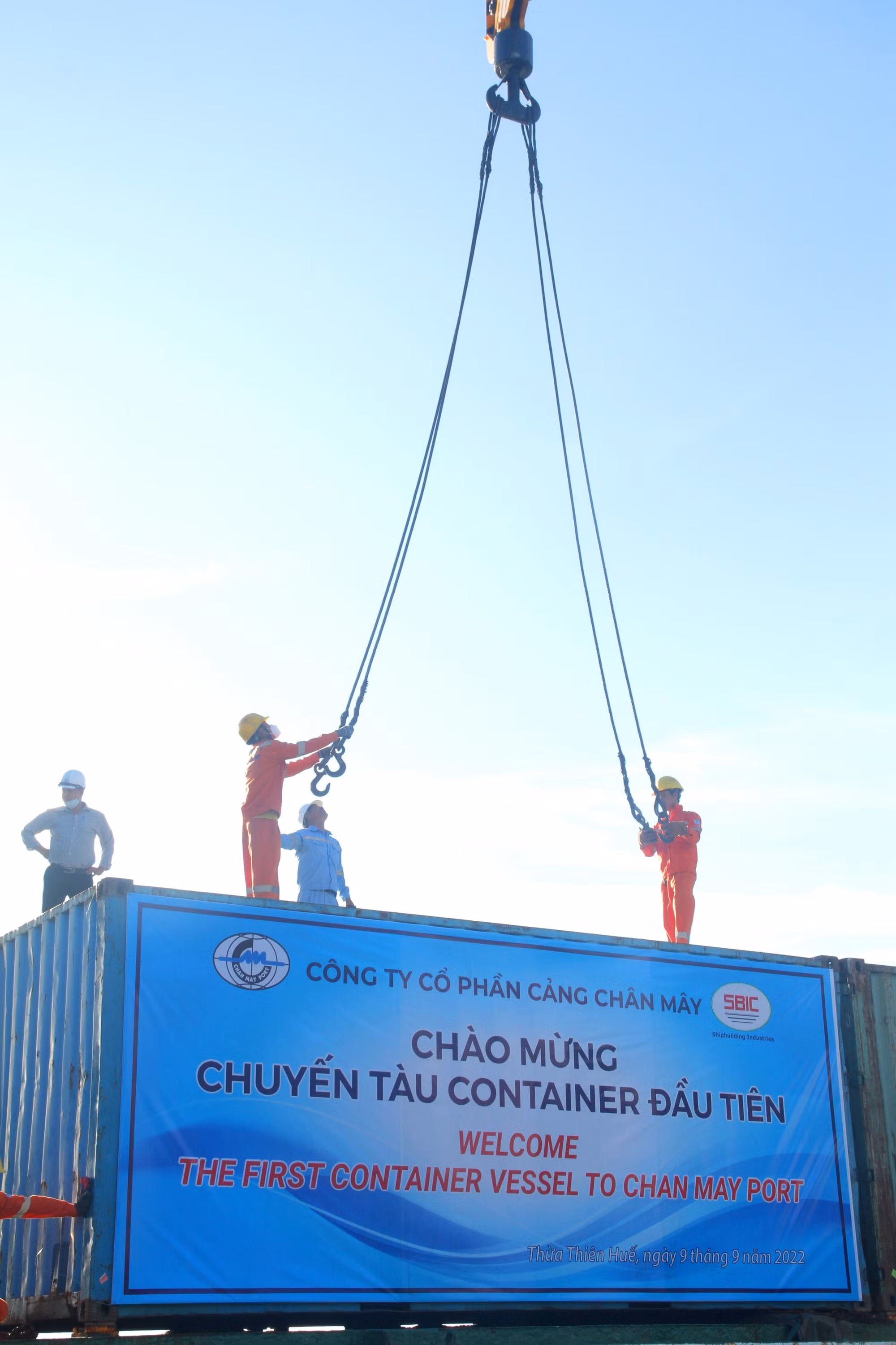 Chuyến hàng đầu tiên này là của Nhà máy bia Camel Quảng Trị, dự kiến tần suất 2 chuyến/tháng.